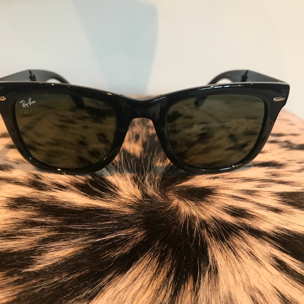 Ray-Ban Folding Wayfarer